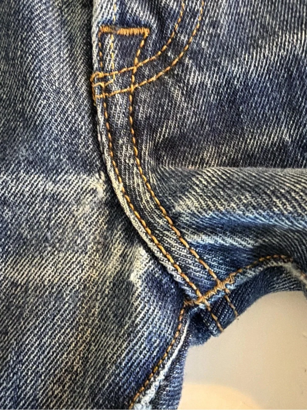 VTG Levis 501 Men’s 29x30 Button Fly Jeans Distressed Grunge Faded Pocket Y2K